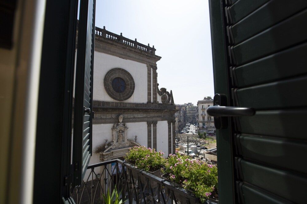 Saint Catherine Apartment — 4-Star Luxury Hotel in Naples, Italy