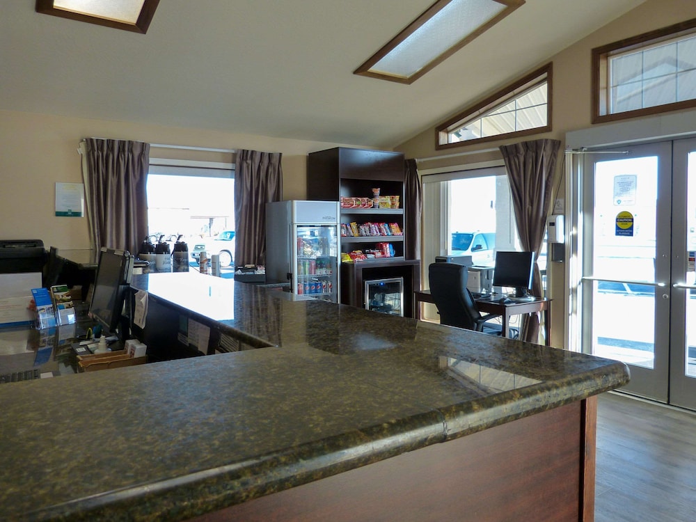 Rodeway Inn & Suites Ontario - photo 4