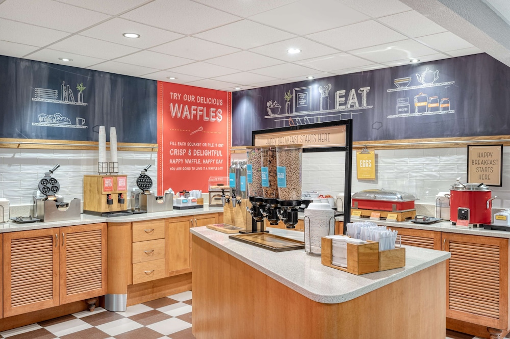 Hampton Inn Baltimore White Marsh - photo 55