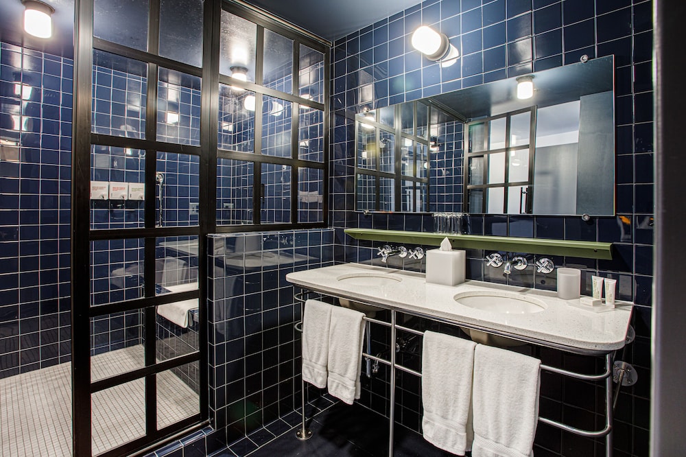 The Emily Hotel - photo 43