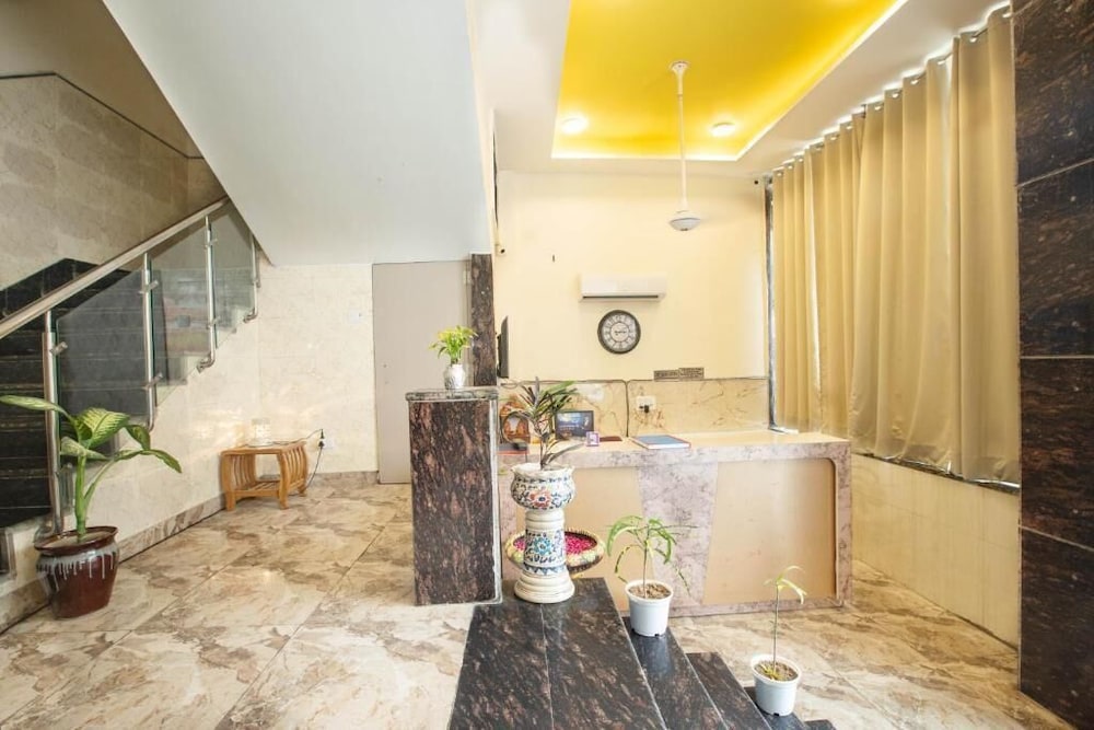 Hotel Dev Residency - last minute hotel in New Delhi