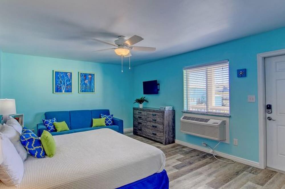 Beachgate CondoSuites and Oceanfront Resort - photo 36