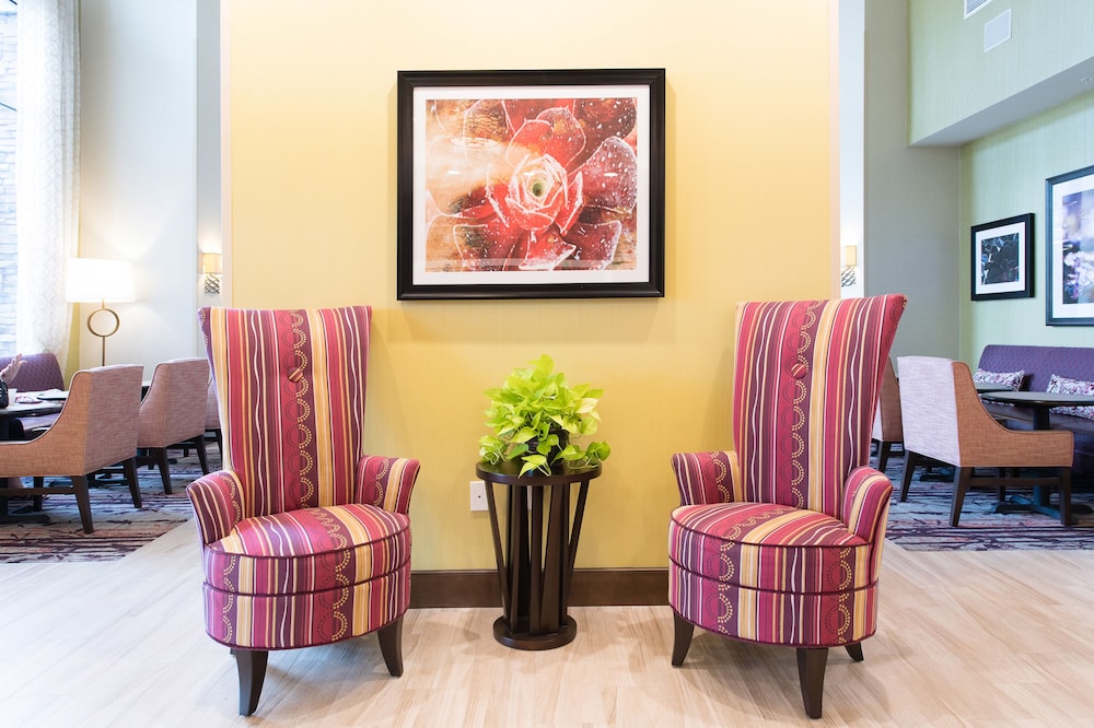 Hampton Inn & Suites Fayetteville - photo 6