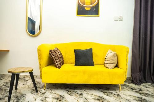 Elegant 1 Bed With Unlimited Starlink SuperFast Speed WiFi & 24hrs POWER — 4-Star Luxury Hotel in Lagos, Nigeria