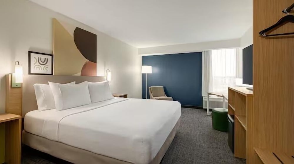 Spark by Hilton Lockport - photo 10
