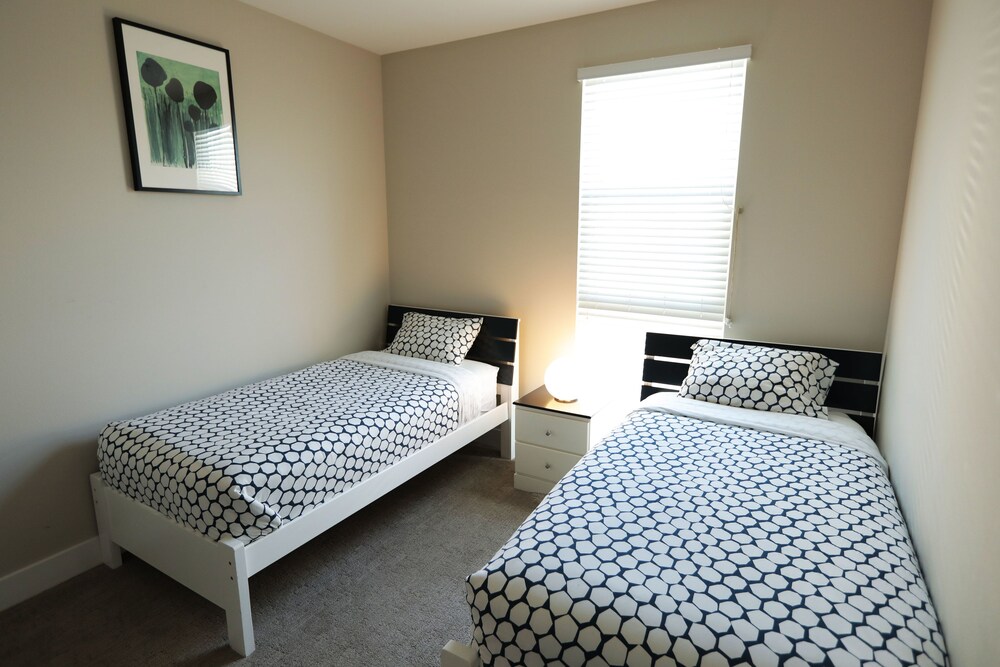 Downtown Cosmopolitan Suites - photo 46
