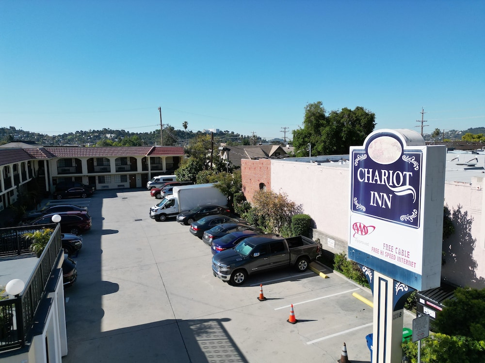 Chariot Inn Glendale Pasadena - photo 23