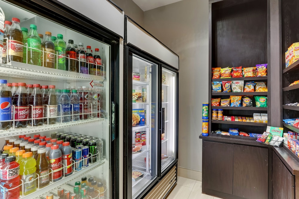 Holiday Inn Express & Suites Ardmore by IHG - photo 36