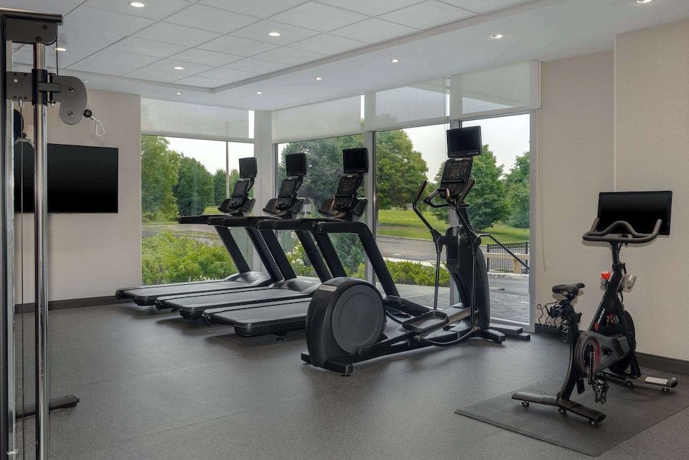 Home2 Suites by Hilton Bristol - photo 32
