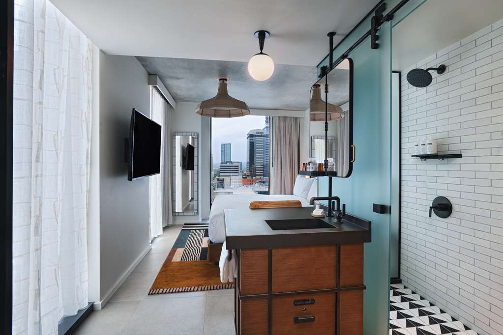 Tommie Austin part of Jdv by Hyatt - photo 3