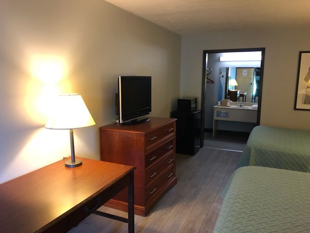 Springfield Inn TN - photo 9
