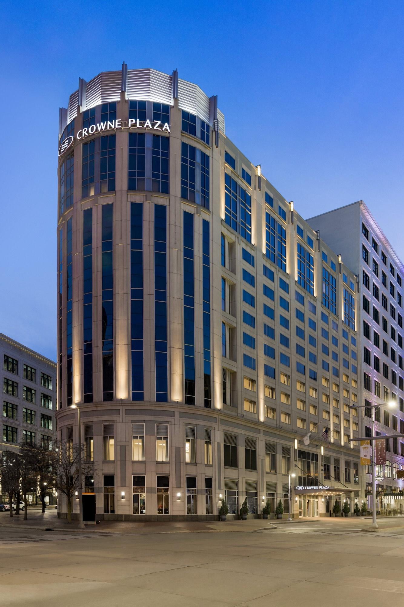 Crowne Plaza Cleveland at Playhouse Square by IHG in Cleveland, United States