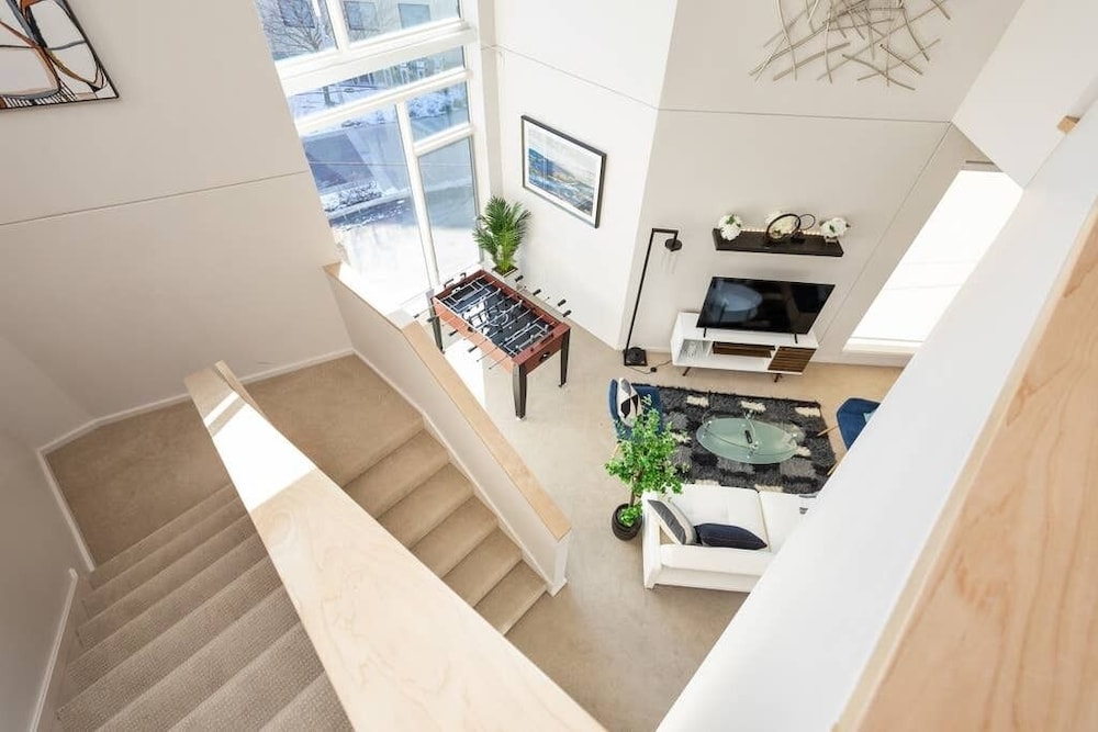 TWO Modern Penthouses on Mass by CozySuites — 4-Star Luxury Hotel in Indianapolis, United States