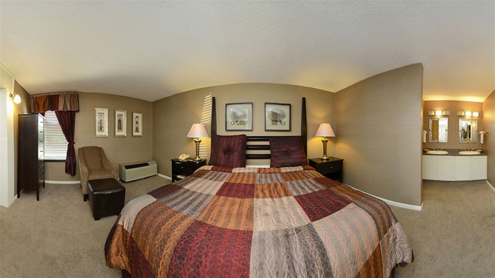 Americas Best Value Inn & Suites Overland Park Kansas City Closed - photo 14