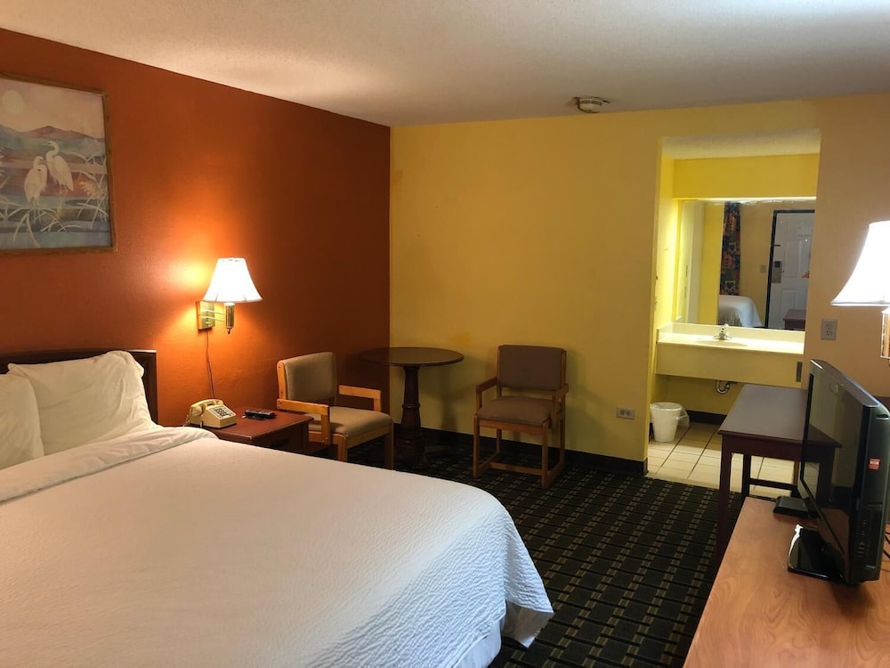 Ingleside Motel - photo 10