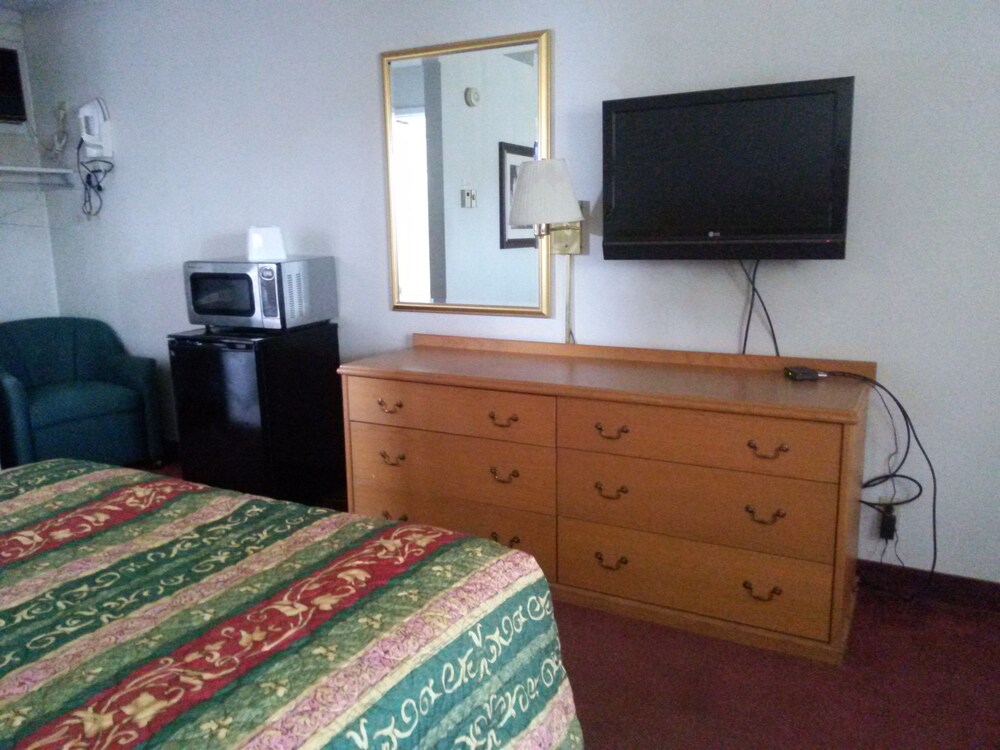 Yakima Valley Inn - photo 5