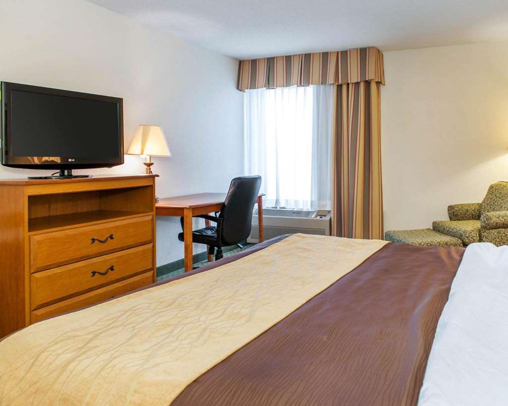Quality Inn & Suites Near Amish Country - photo 9