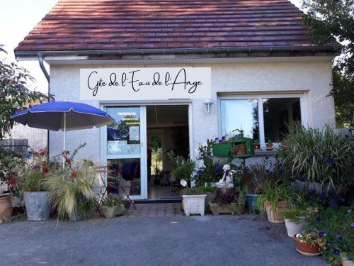 Gîte de l eau de l ange - carbon neutral hotel in Unknown City