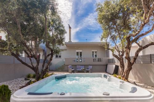 Gouves Living — 4-Star Luxury Hotel in Kato Gouves, Greece