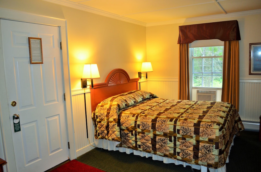 Maple Terrace Motel - photo 18