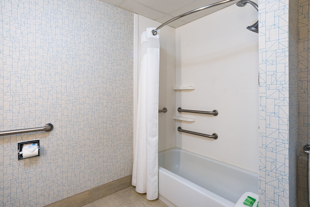 Holiday Inn Express Hotel & Suites Swansea by IHG - photo 20