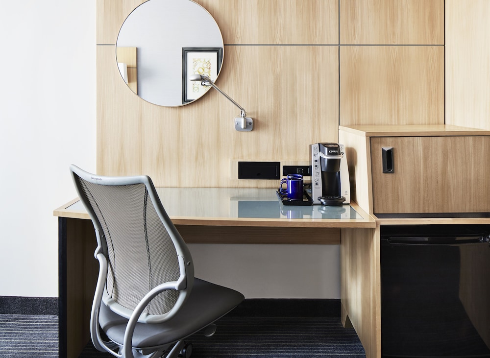 Club Quarters Hotel Faneuil Hall Boston - photo 3