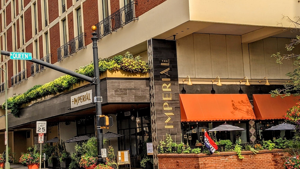 Hotel Brunswick in Lancaster, United States