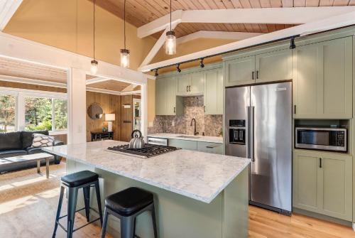 Walk to Everything Hot tub SHARC passes in Sunriver, United States