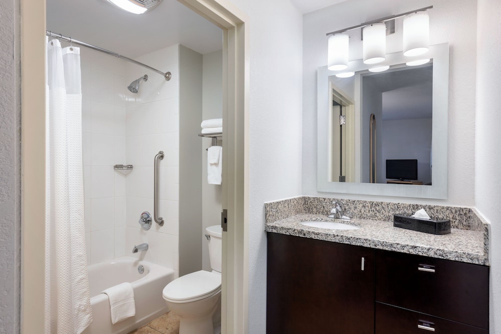 TownePlace Suites York - photo 38