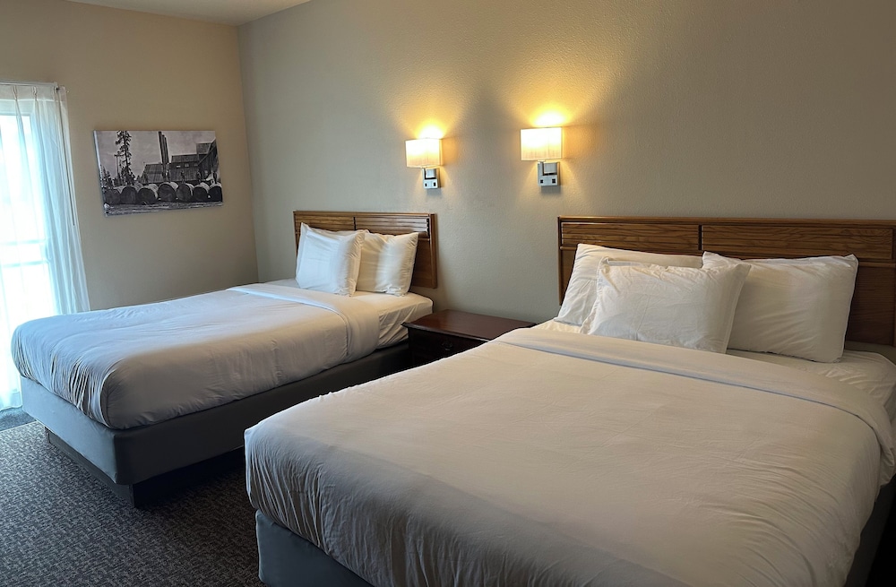 The Sawmill Inn - carbon neutral hotel in Houston