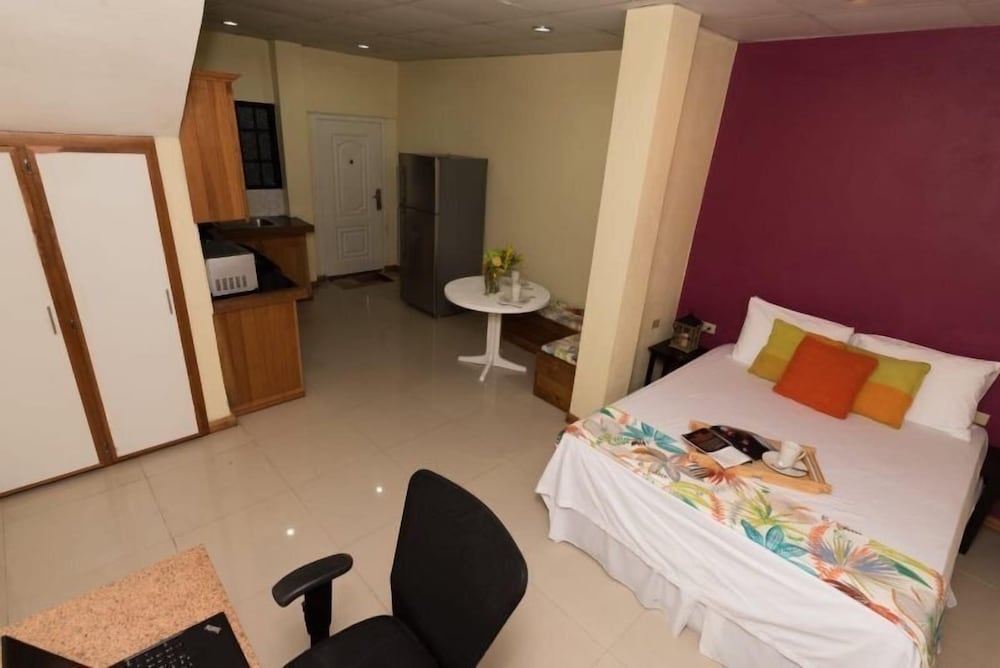 Stacys Place Studio Apartment 3 — 4-Star Luxury Hotel in Port Of Spain, Trinidad and Tobago