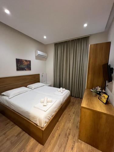 Urban Room 2 - carbon neutral hotel in Tirana