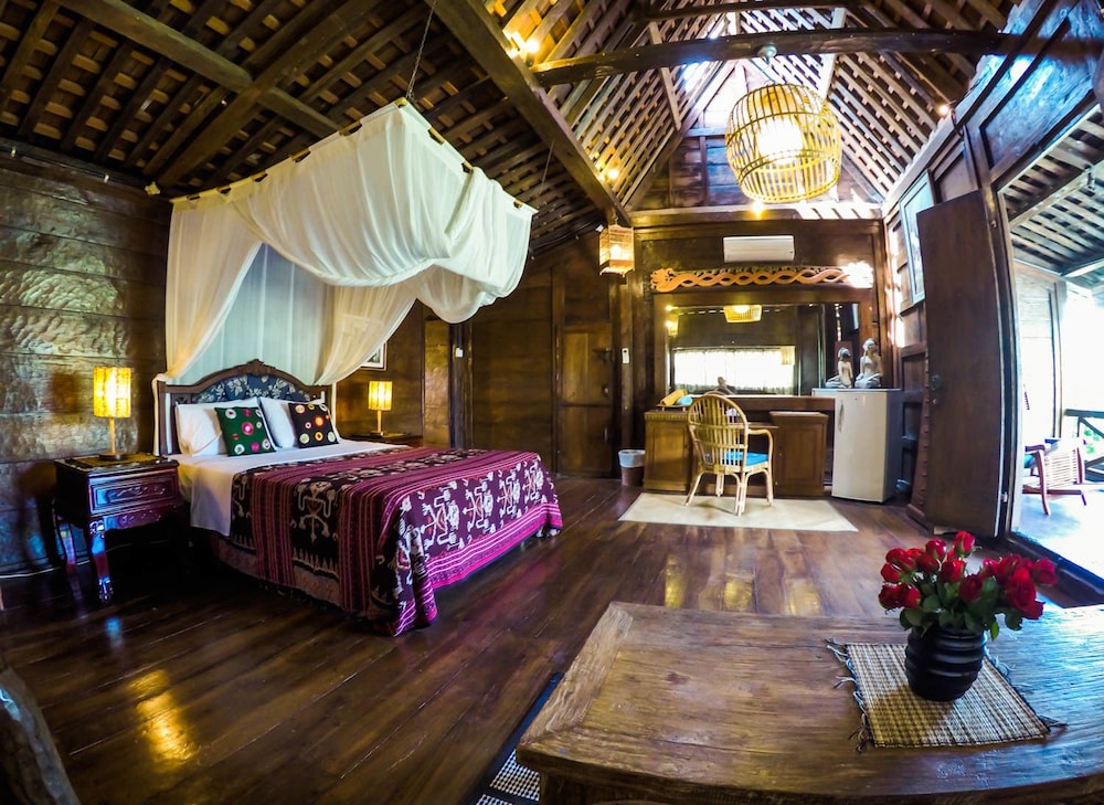 Easy Surf Dacha - carbon neutral hotel in Canggu
