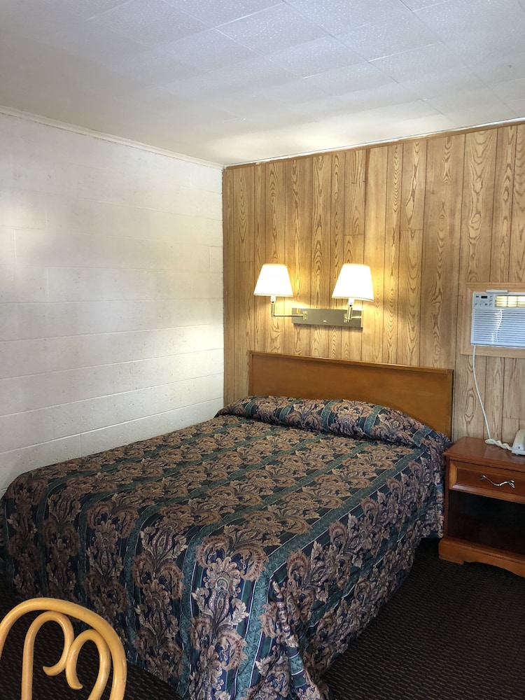 Sun 'N Snow Hotel - photo 38