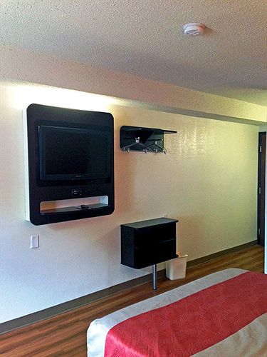 Motel 6 Omaha - photo 15