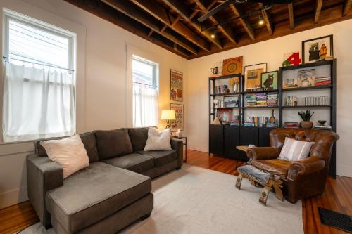 1BR Downtown Close to Cincinnati Stadiums & Bars — 4-Star Luxury Hotel in Covington, United States