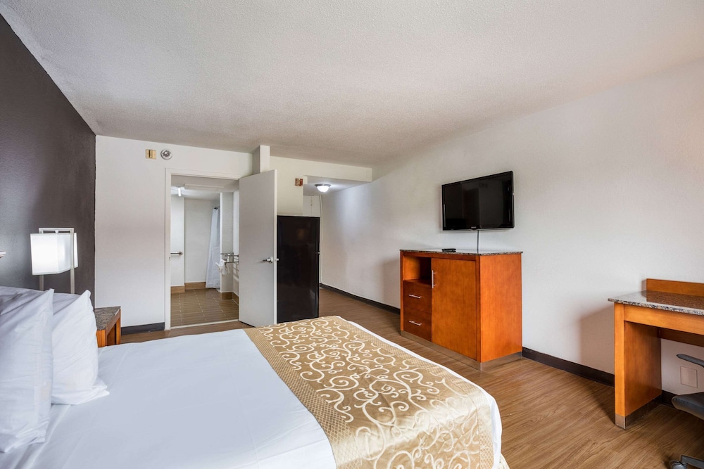 OYO Hotel Orlando Airport - photo 4
