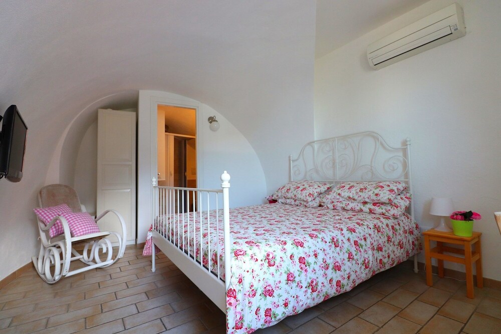 Dragon Fly in Sorrento, Italy