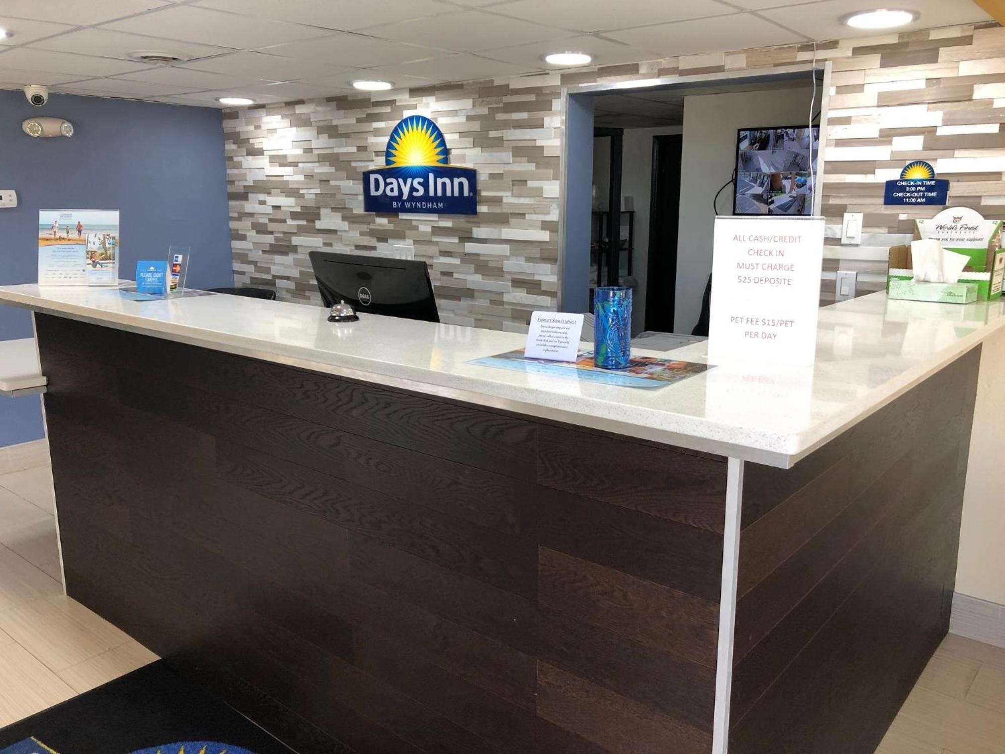 Days Inn by Wyndham King Winston Salem Area - photo 13
