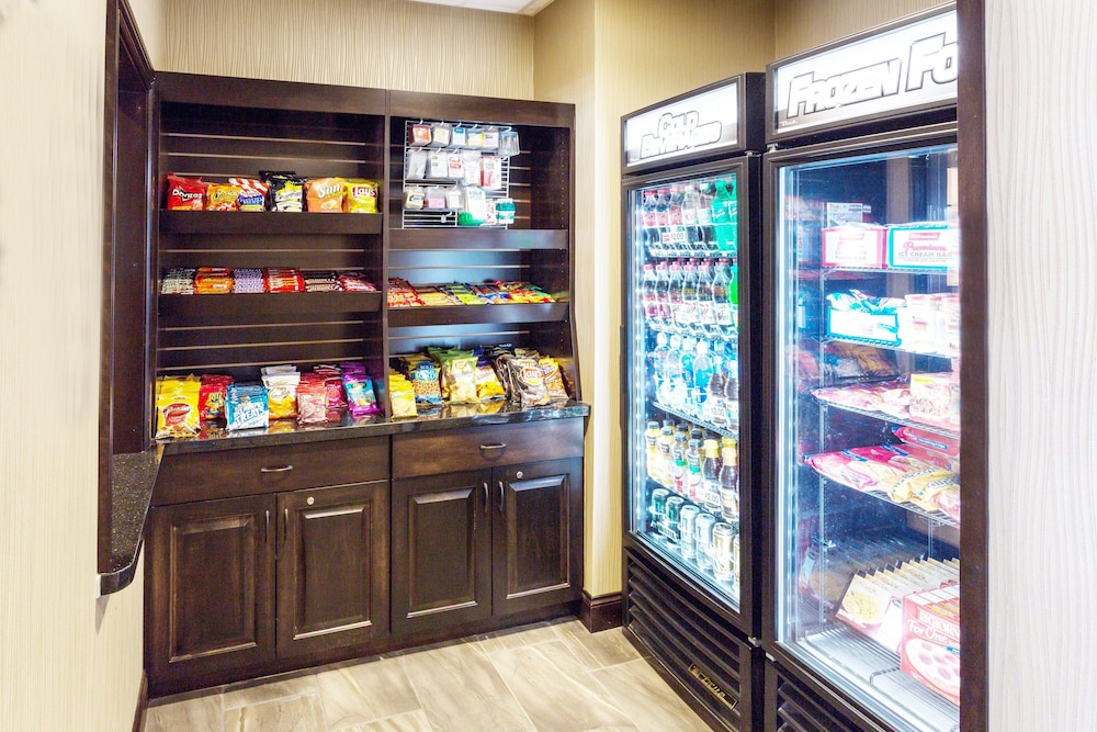 Holiday Inn Express & Suites Billings by IHG - photo 40