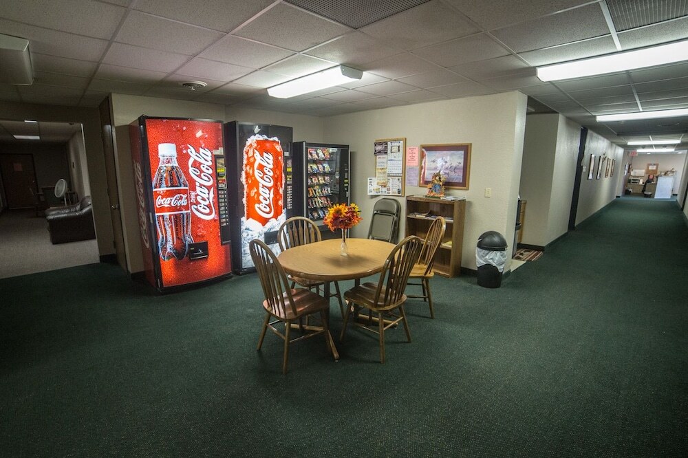 Yellowstone Motel - photo 11