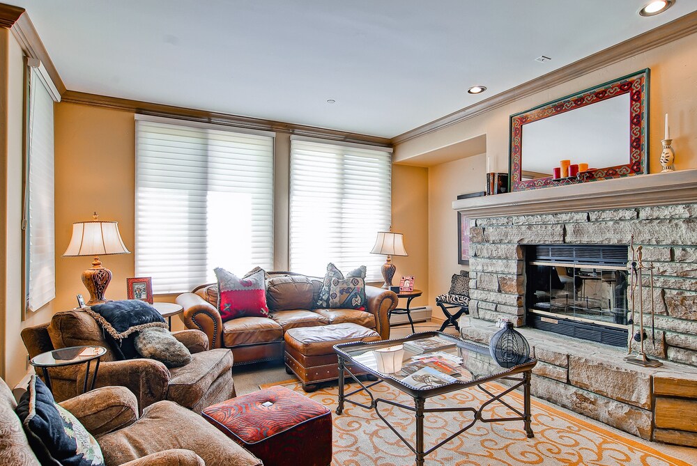 Highlands Slopeside by East West Hospitality - photo 277