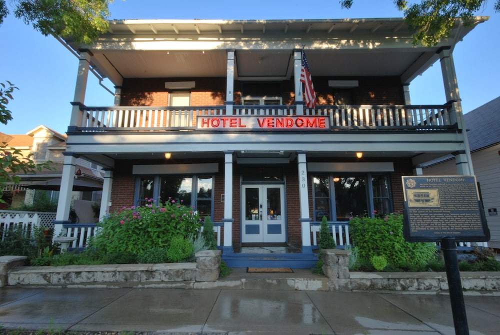 Hotel Vendome - carbon neutral hotel in Prescott