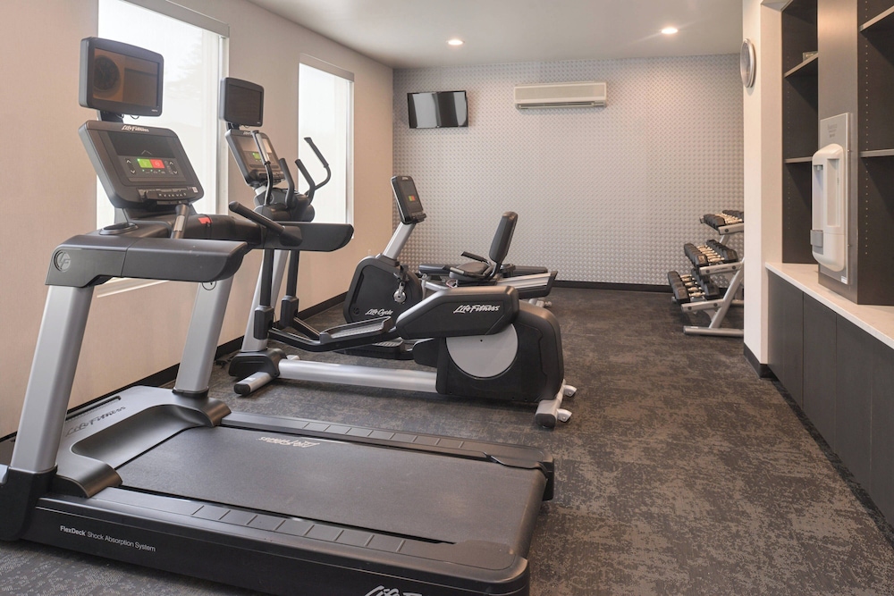 Fairfield by Marriott Inn & Suites Pittsburgh New Stanton - photo 16