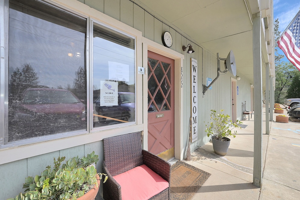 Brownsville Motel - photo 140