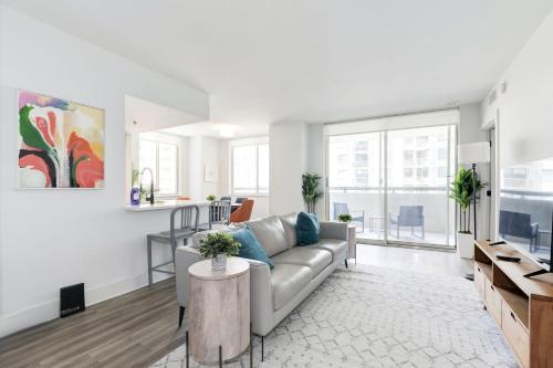 2BR Luxury Apartment Near DC & Airport — 4-Star Luxury Hotel in Arlington, United States