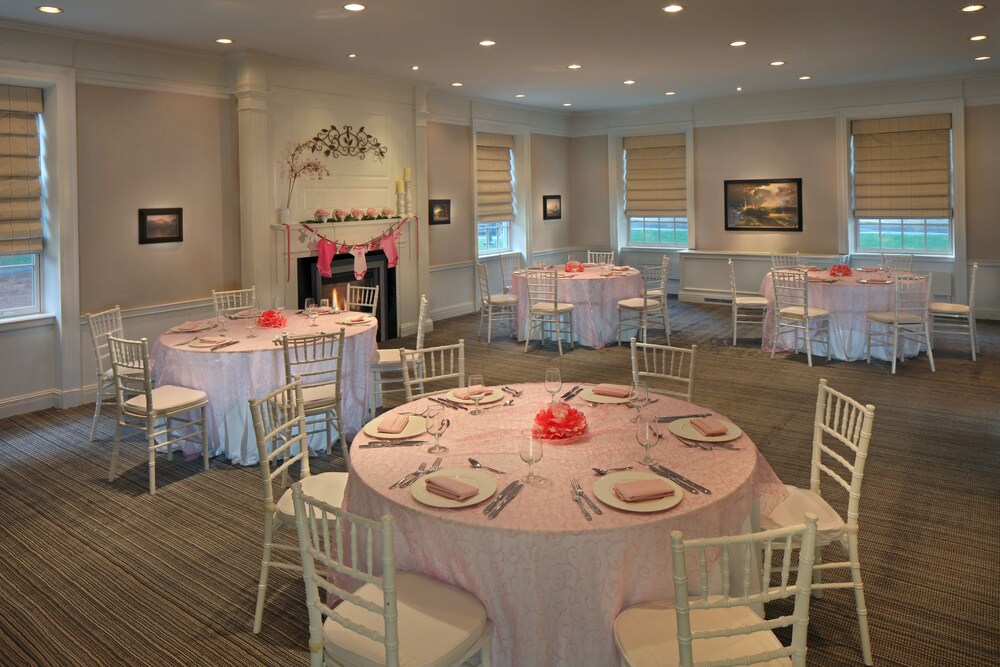 Andover Inn - photo 15