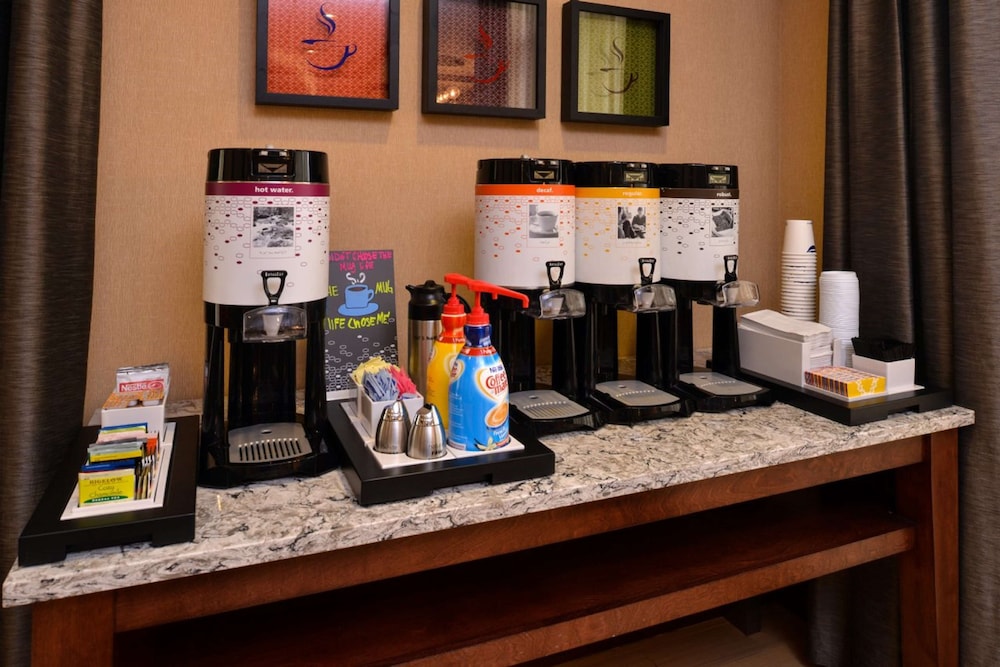 Hampton Inn by Hilton Lincoln - photo 37