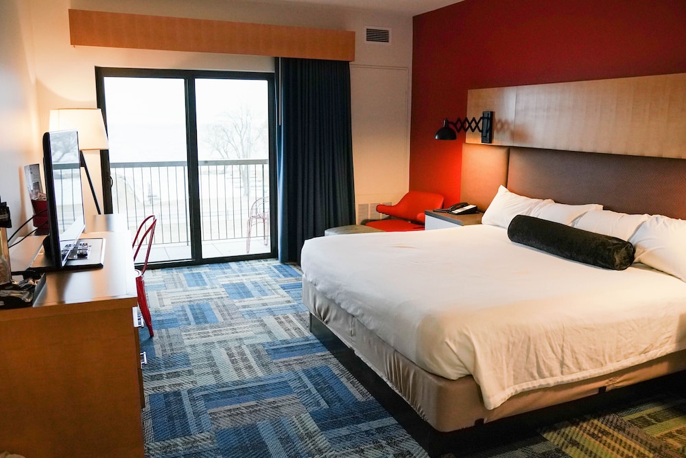 Eddy's Resort - photo 11