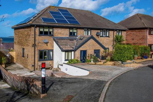 Sunset View - carbon neutral hotel in Llanfairfechan